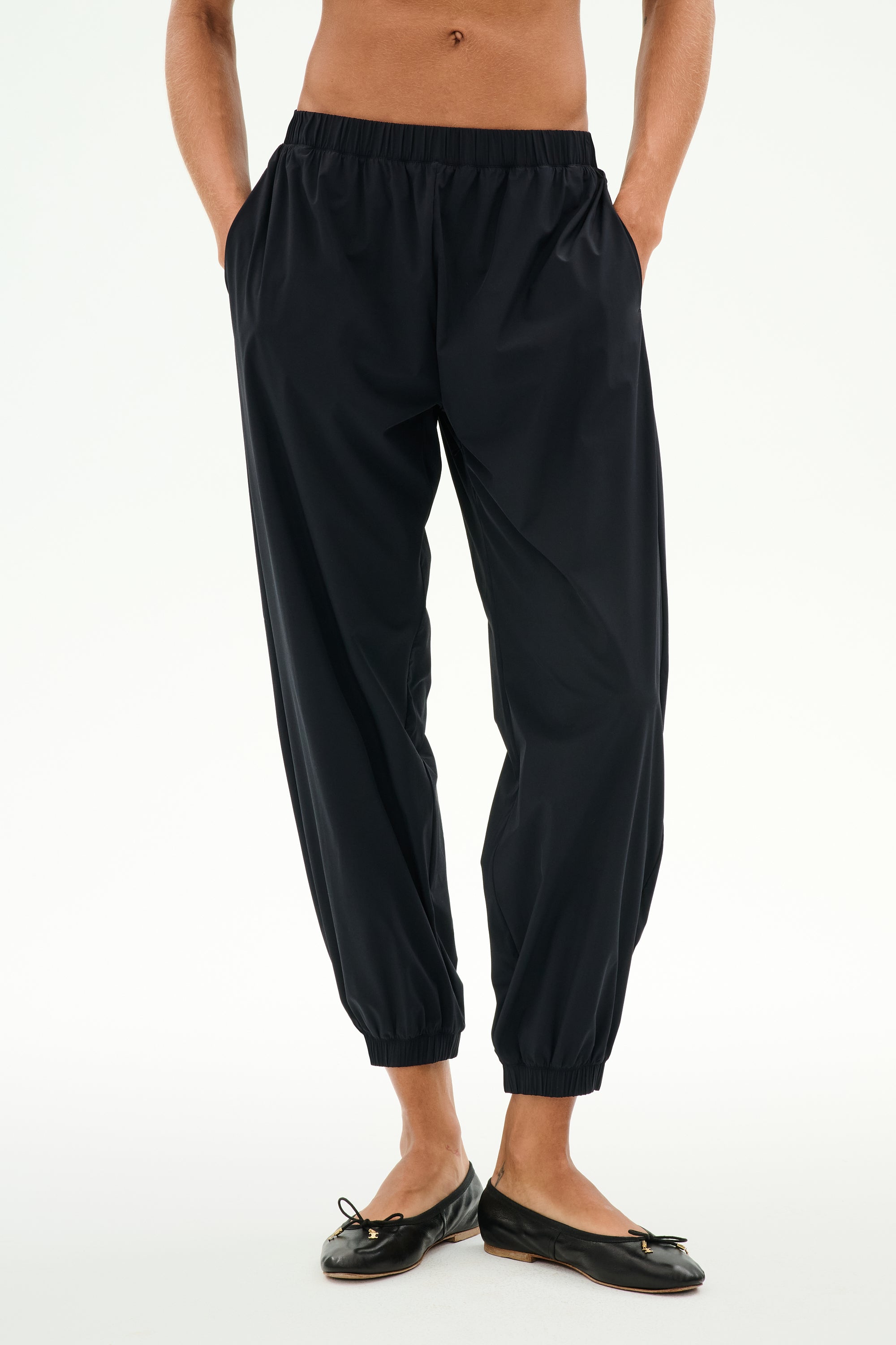 Megan Woven Nylon Jogger - Black – SPLITS59