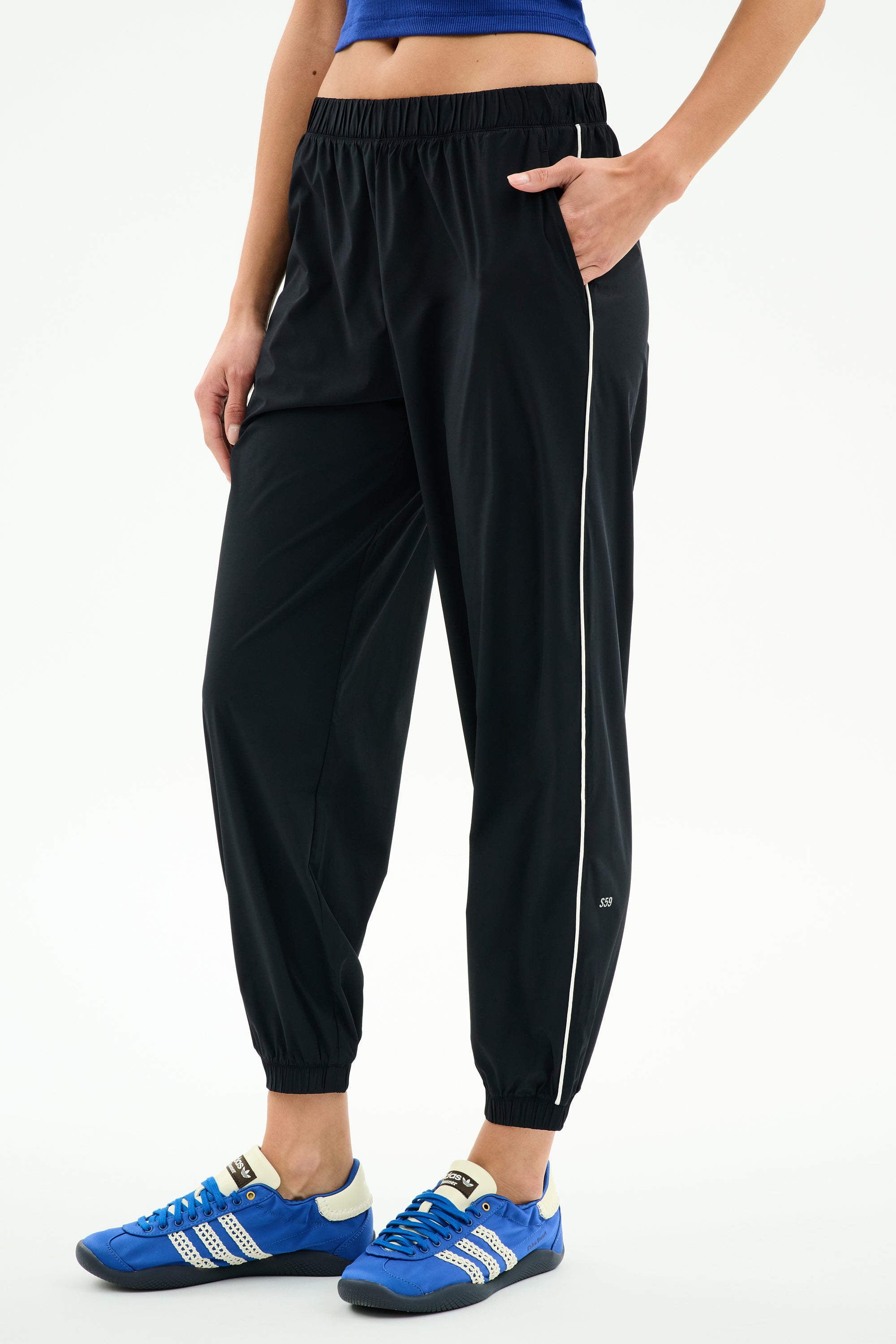 Megan Woven Nylon Jogger w/ Piping - Black/Creme – SPLITS59