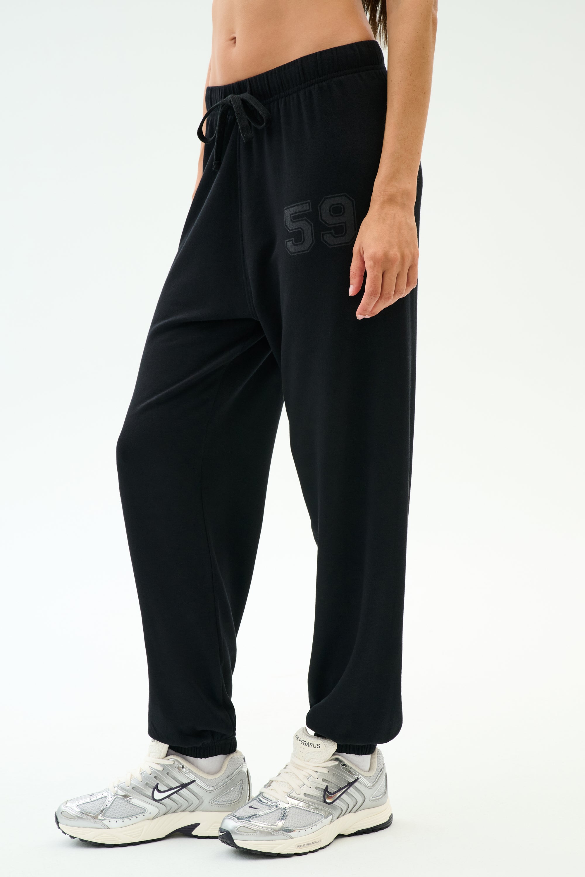 Andie Oversized Fleece Varsity 59 Sweatpant - Black/59 – SPLITS59