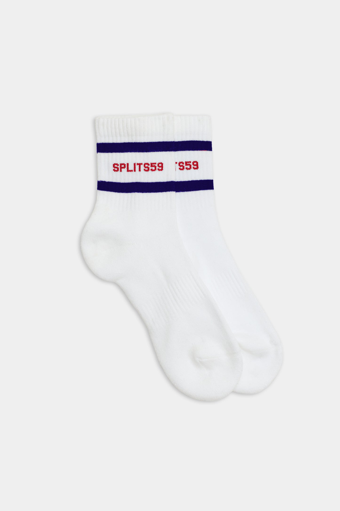 A pair of white, retro-inspired socks with a red "SPLITS59" logo and blue stripes near the top, reminiscent of vintage sport.
Replaced:
A pair of Logo Stripe Quarter Socks - White/Pirate Red by SPLITS59 with a red "SPLITS59" logo and blue stripes near the top, reminiscent of vintage sport.