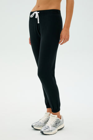 23_SONJAFLEECESWEATPANTBLACKE2
