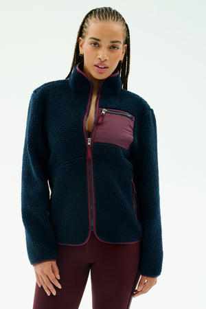 25_HARRIS_SHERPA_JACKET_INDIGO