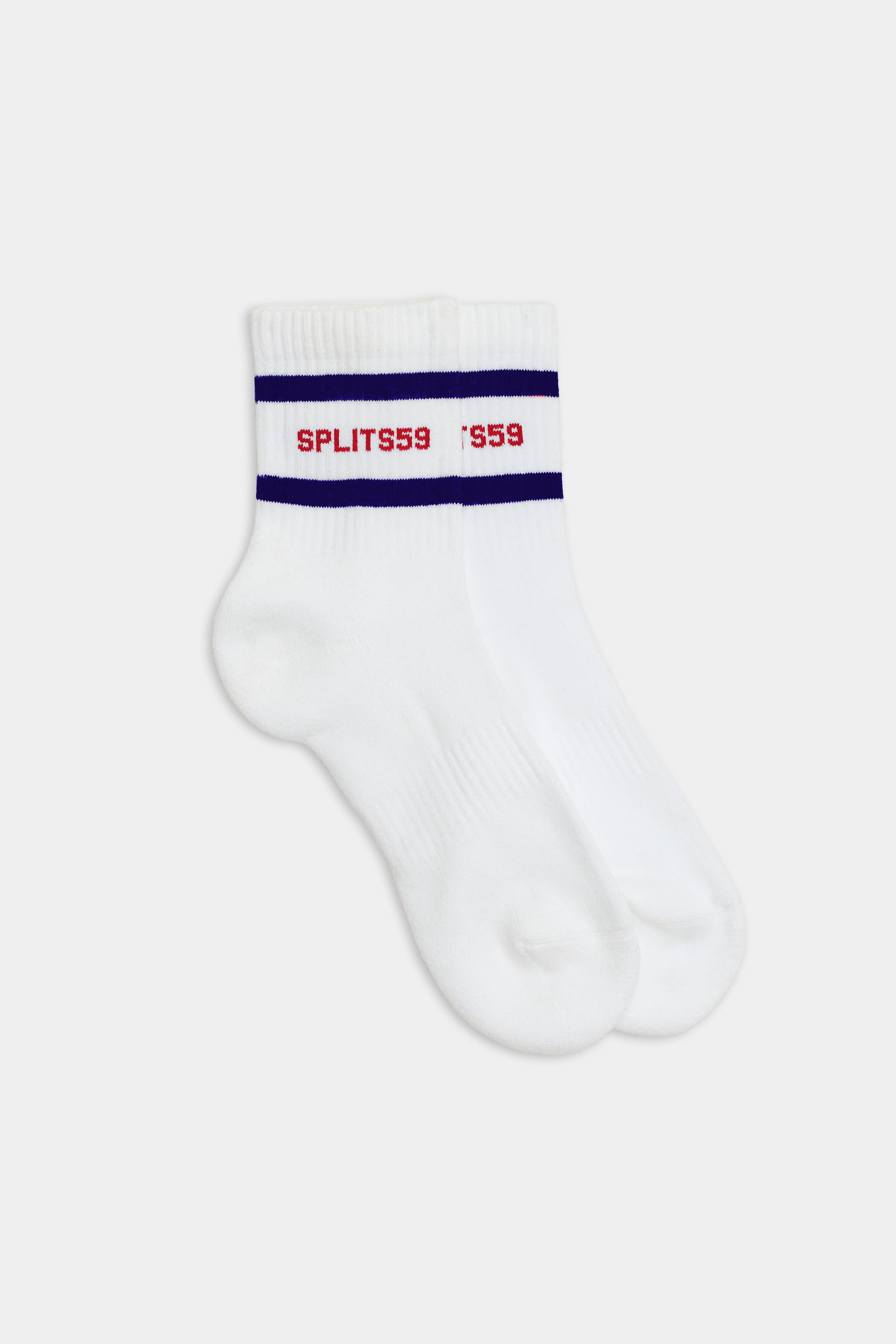 A pair of white, retro-inspired socks with a red "SPLITS59" logo and blue stripes near the top, reminiscent of vintage sport.

Replaced:
A pair of Logo Stripe Quarter Socks - White/Pirate Red by SPLITS59 with a red "SPLITS59" logo and blue stripes near the top, reminiscent of vintage sport.